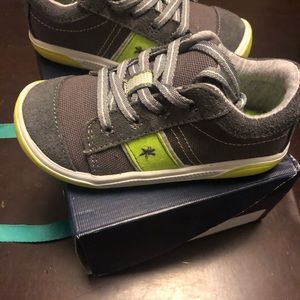 Splendid - Stride Rite sneaker shoes sz 7 wide new